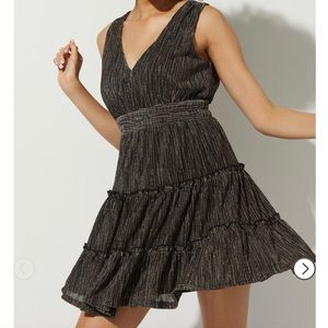 Audrey Parks + Francesca’s Isabel Tiered Shimmer Flippy Dress